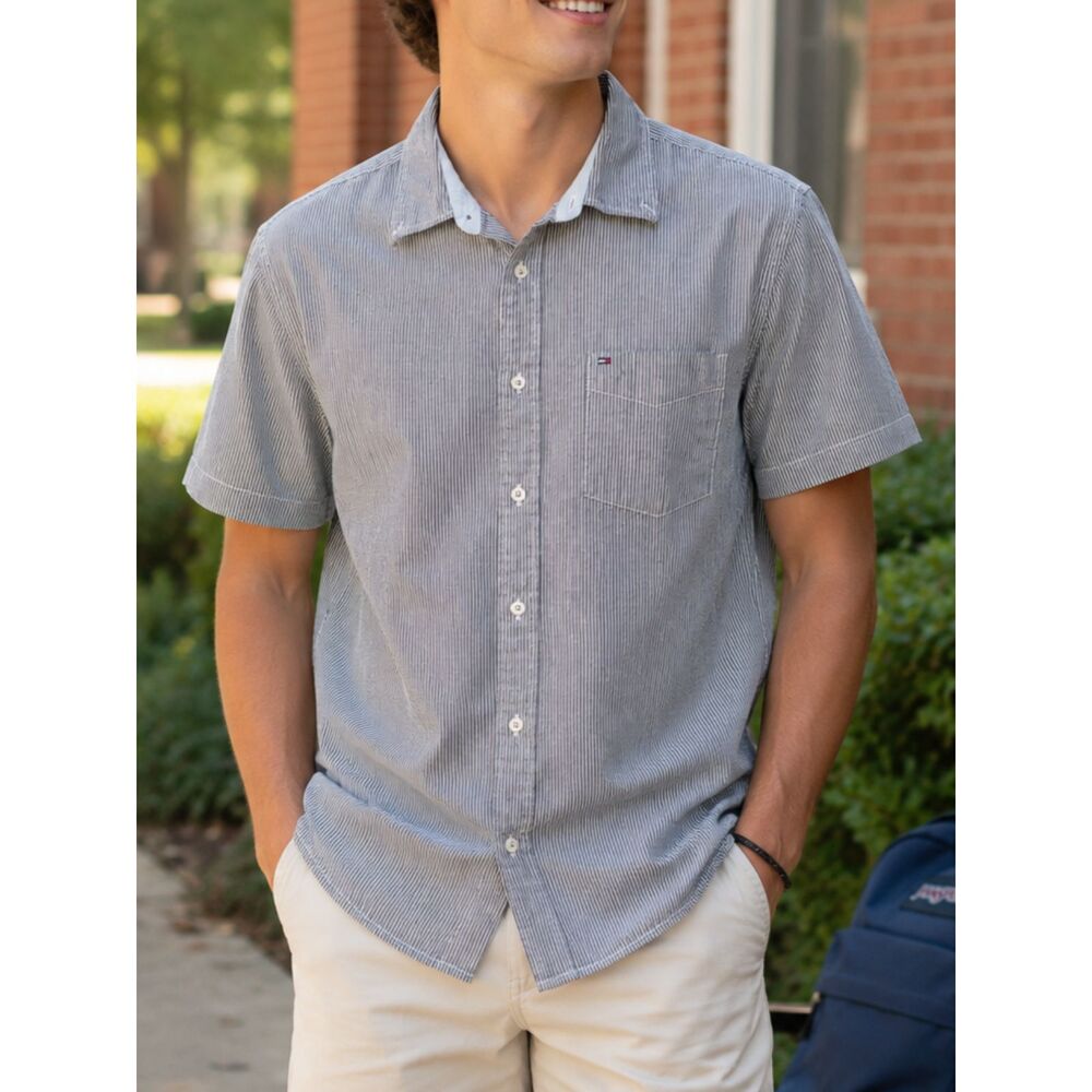 Tommy Hilfiger Men's Blue White Stripe Button Up Shirt Large Short Sleeve